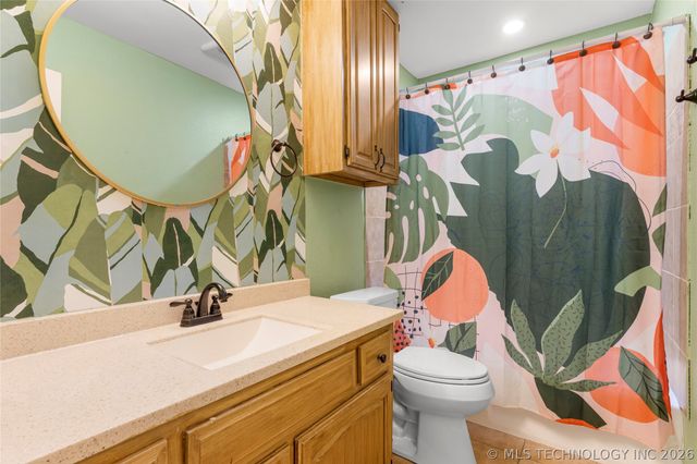 8205 S Birch Avenue, Broken Arrow, OK 74011