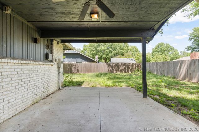 8205 S Birch Avenue, Broken Arrow, OK 74011