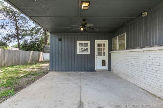 8205 S Birch Avenue, Broken Arrow, OK 74011