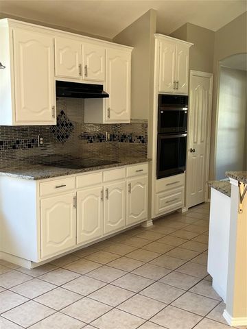 5721 Bandera Drive, The Colony, TX 75056