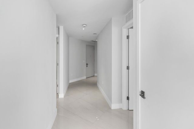 3100 N Ocean Drive H-1708, Singer Island, FL 33404