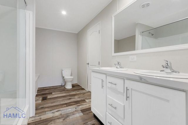 36 Barn Road Circle, Jesup, GA 31545