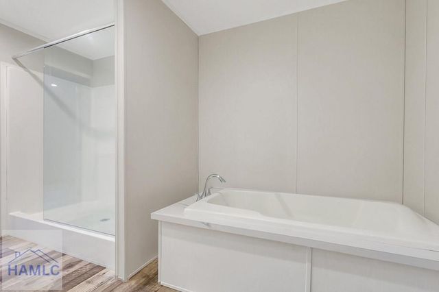 36 Barn Road Circle, Jesup, GA 31545