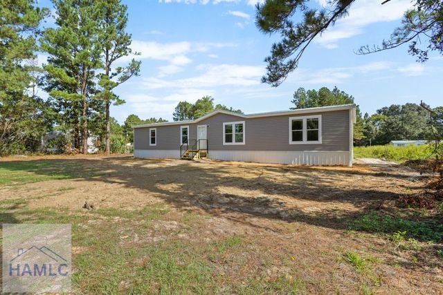 36 Barn Road Circle, Jesup, GA 31545