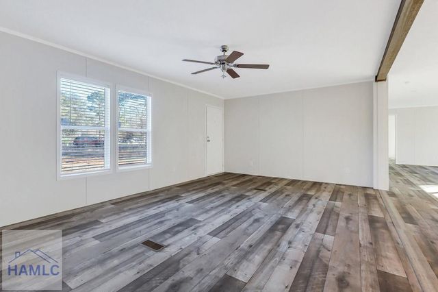 36 Barn Road Circle, Jesup, GA 31545