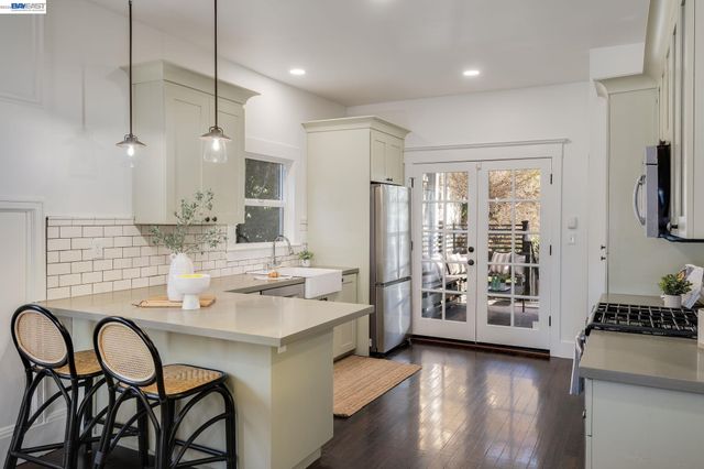 815 45Th St, Oakland, CA 94608