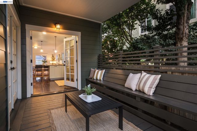 815 45Th St, Oakland, CA 94608