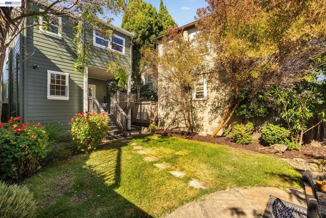 815 45Th St, Oakland, CA 94608