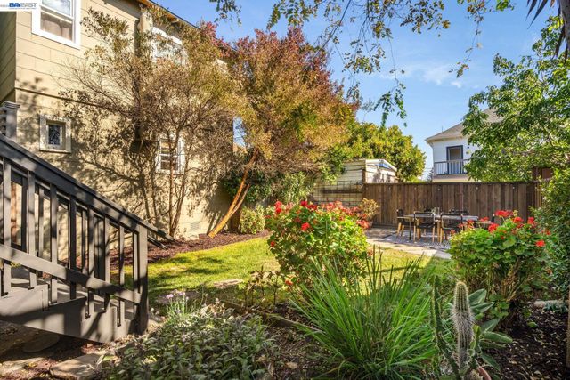 815 45Th St, Oakland, CA 94608