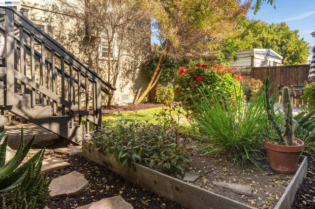 815 45Th St, Oakland, CA 94608
