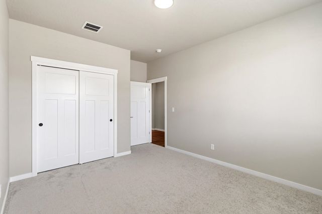12184 N VALENCIA Ave, Spokane, WA 99218