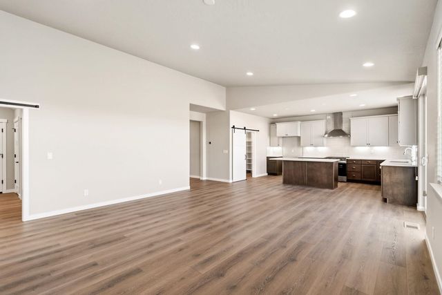 12184 N VALENCIA Ave, Spokane, WA 99218