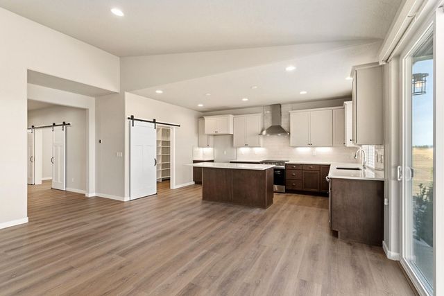 12184 N VALENCIA Ave, Spokane, WA 99218
