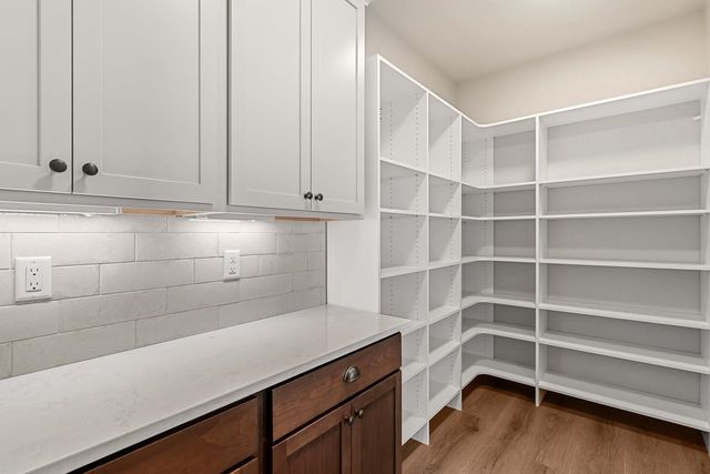 12184 N VALENCIA Ave, Spokane, WA 99218