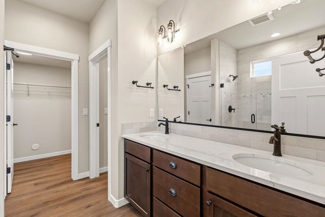 12184 N VALENCIA Ave, Spokane, WA 99218