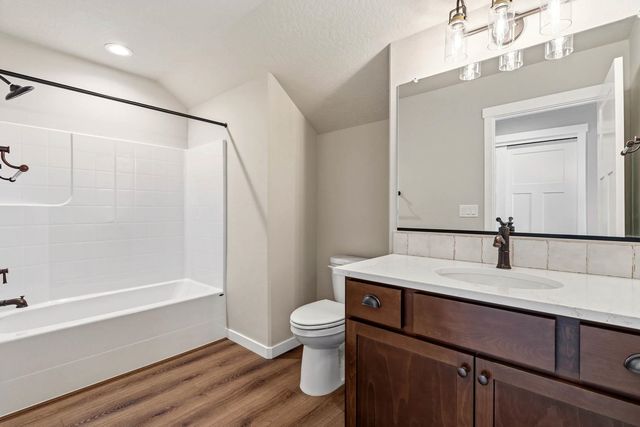 12184 N VALENCIA Ave, Spokane, WA 99218