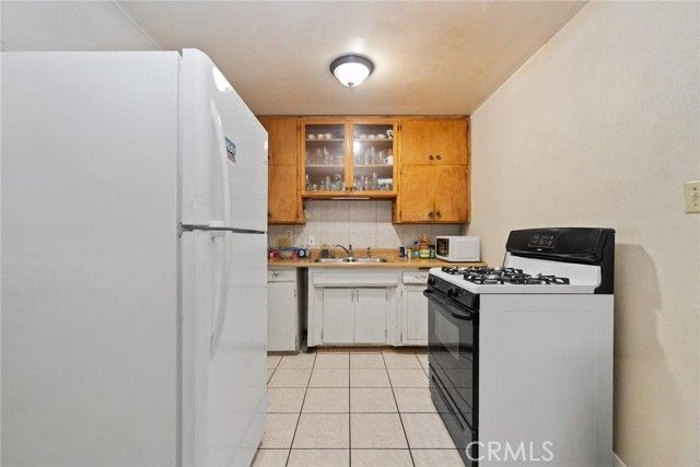 8925 Penny, Riverside, CA 92503