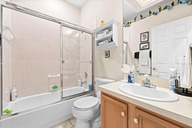 1102 SAVANNAH LANDINGS AVENUE, Valrico, FL 33596