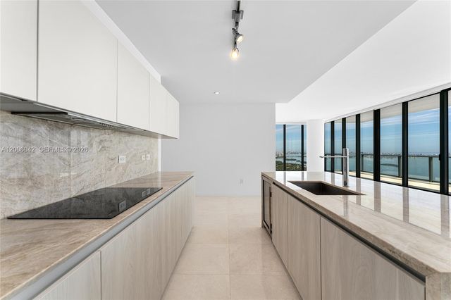 3131 NE 7th Ave PH5003, Miami, FL 33137