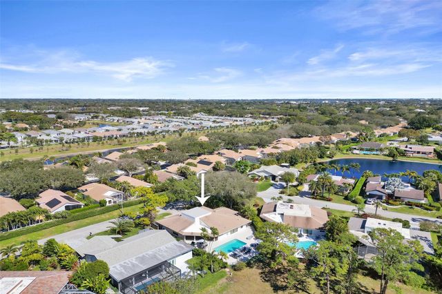 614 W Lakewoode Circle, Delray Beach, FL 33445