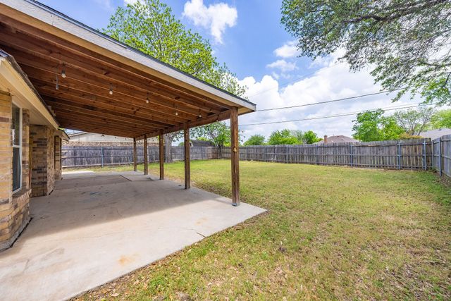 7316 E Kary Lynn Drive, Watauga, TX 76148