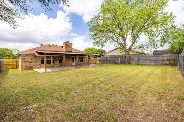 7316 E Kary Lynn Drive, Watauga, TX 76148