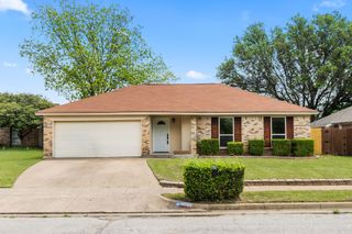 7316 E Kary Lynn Drive, Watauga, TX 76148