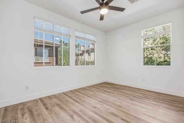 10180 Delray Beach Avenue 201, Las Vegas, NV 89129