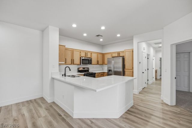 10180 Delray Beach Avenue 201, Las Vegas, NV 89129