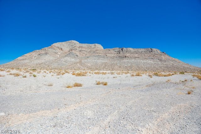 10180 Delray Beach Avenue 201, Las Vegas, NV 89129