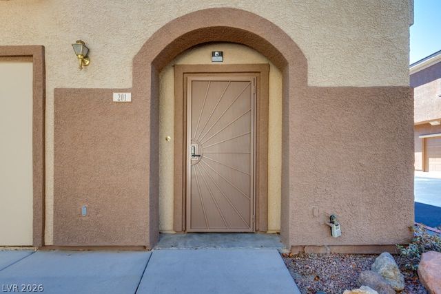 10180 Delray Beach Avenue 201, Las Vegas, NV 89129