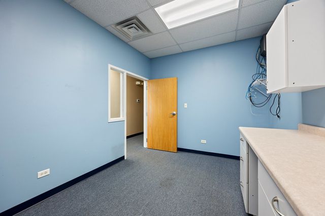 1111 Burlington Avenue 110, Lisle, IL 60532