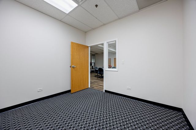 1111 Burlington Avenue 110, Lisle, IL 60532