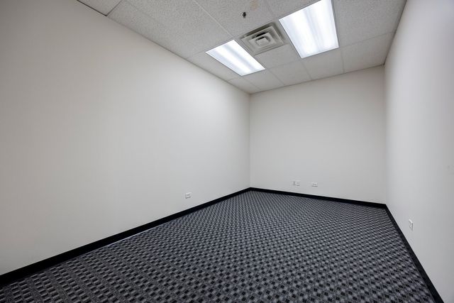 1111 Burlington Avenue 110, Lisle, IL 60532