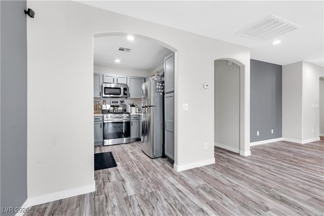 6674 Churnet Valley Avenue, Las Vegas, NV 89139