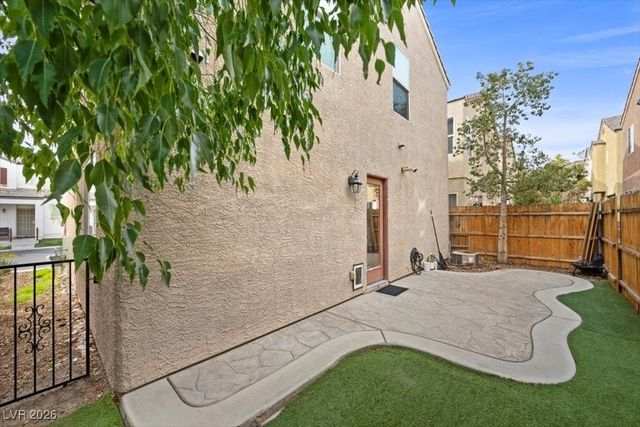 6674 Churnet Valley Avenue, Las Vegas, NV 89139