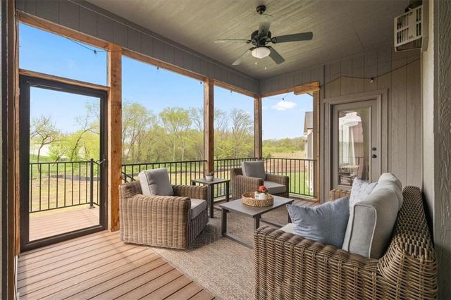 17808 Rainbow Boulevard, Stilwell, KS 66085