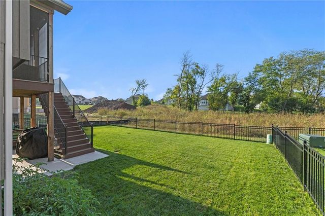 17808 Rainbow Boulevard, Stilwell, KS 66085