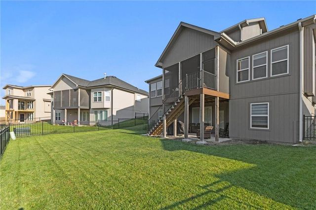 17808 Rainbow Boulevard, Stilwell, KS 66085