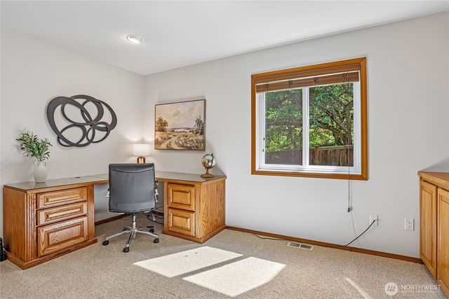 23200 SE 253rd Place, Maple Valley, WA 98038