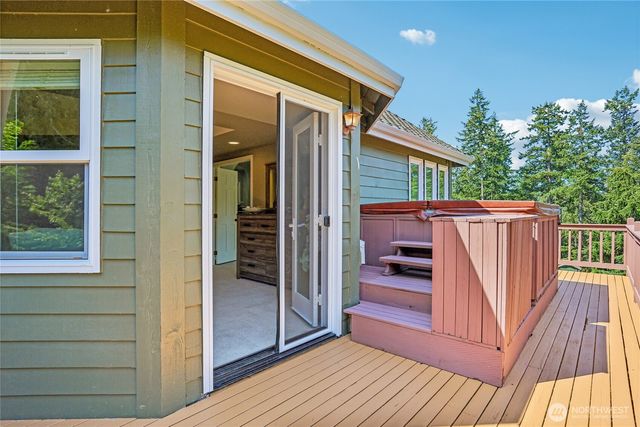 23200 SE 253rd Place, Maple Valley, WA 98038