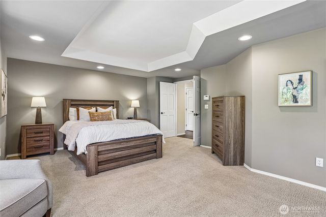 23200 SE 253rd Place, Maple Valley, WA 98038