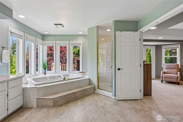 23200 SE 253rd Place, Maple Valley, WA 98038