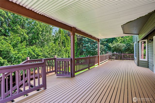 23200 SE 253rd Place, Maple Valley, WA 98038