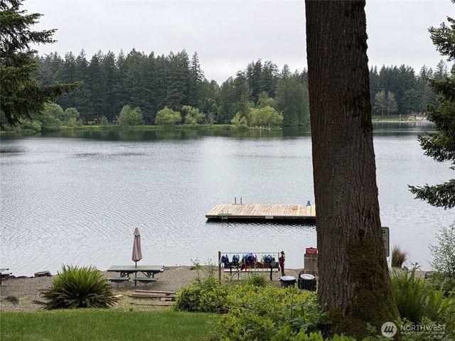 23200 SE 253rd Place, Maple Valley, WA 98038