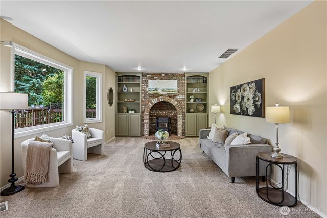 23200 SE 253rd Place, Maple Valley, WA 98038