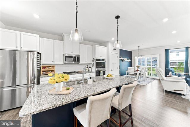1200 BENJAMIN DR, Kennett Square, PA 19348