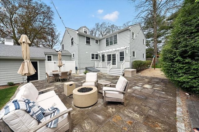 75 Brewster Rd, Cohasset, MA 02025