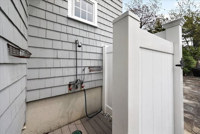 75 Brewster Rd, Cohasset, MA 02025