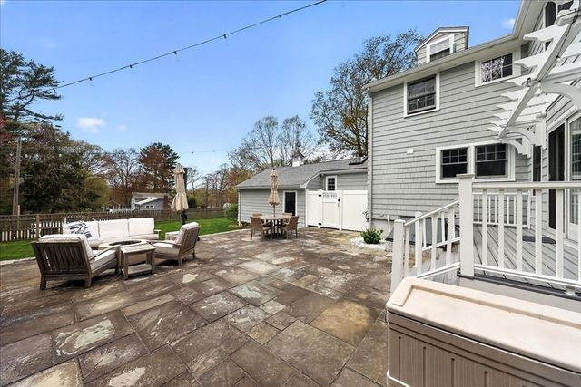 75 Brewster Rd, Cohasset, MA 02025
